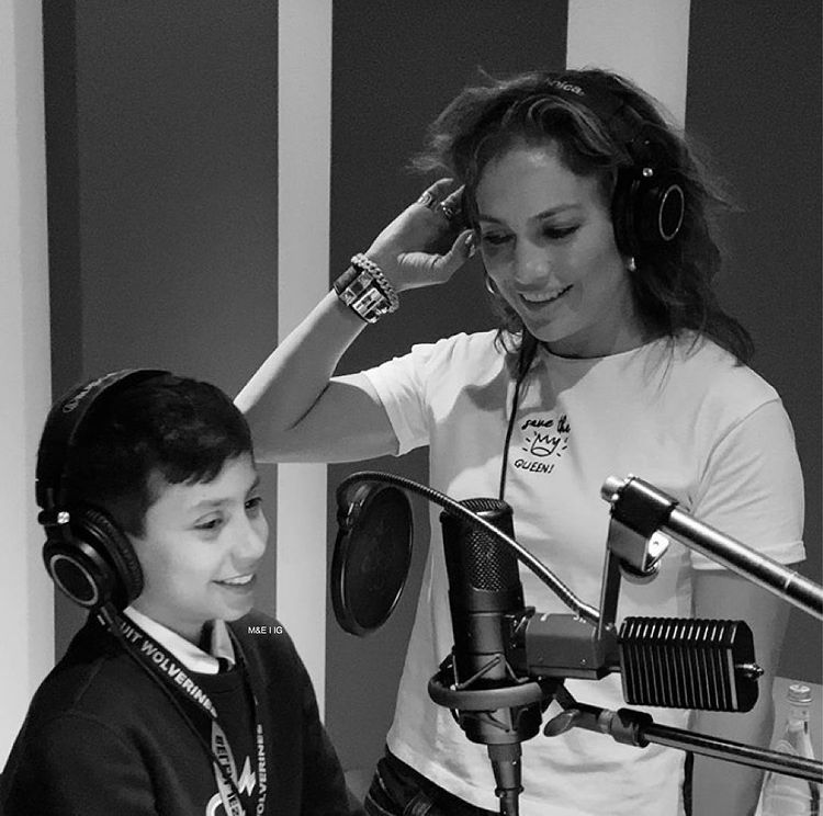 Maximilian David Muniz & Jennifer Lopez Singing together