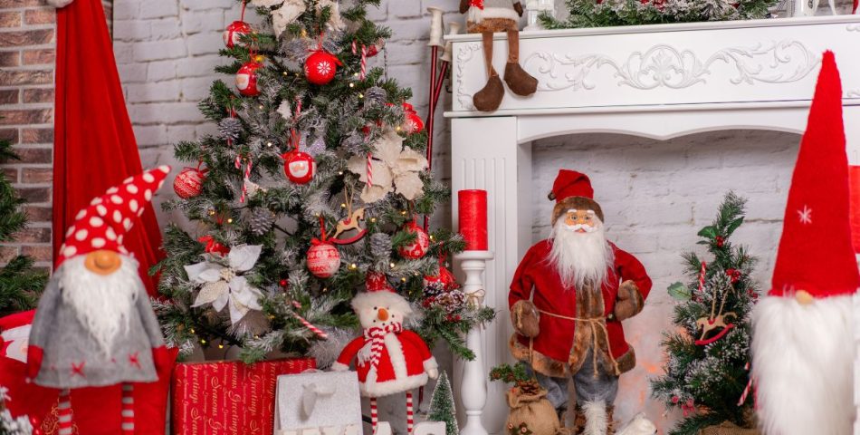 10 DIY Christmas Decorations You Can Make with Items Around the House