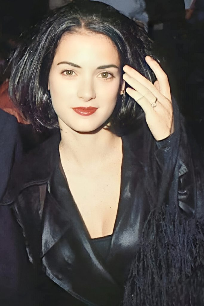 Smoky Cat Eye – Winona Ryder's Signature Look of the 1990s