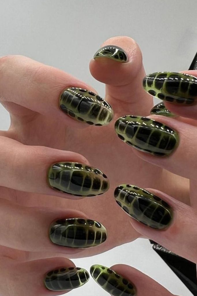 Snake Skin Nails