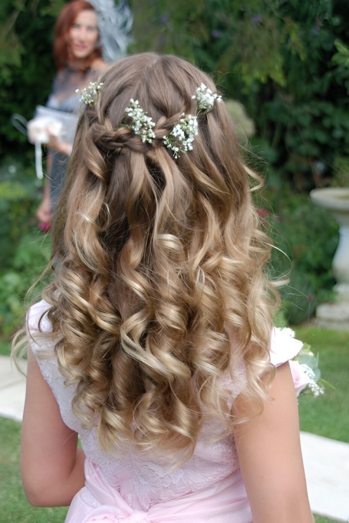 Loose Waves with a Floral Clip