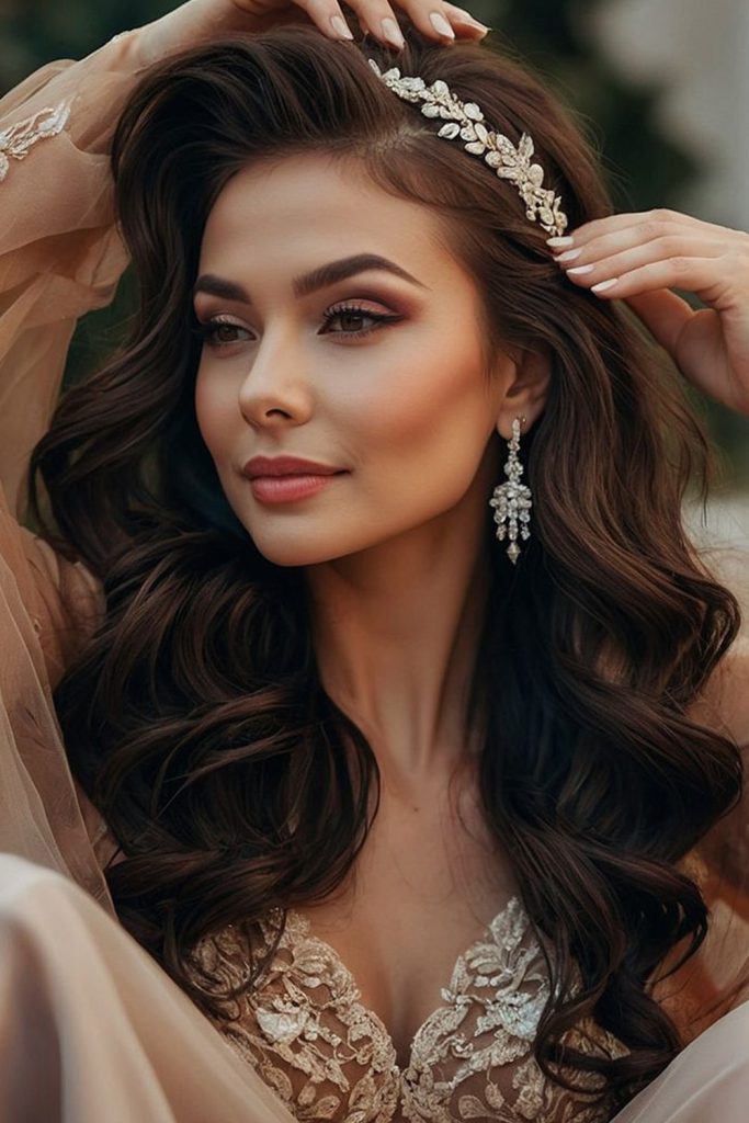 Side Parted Glam Waves