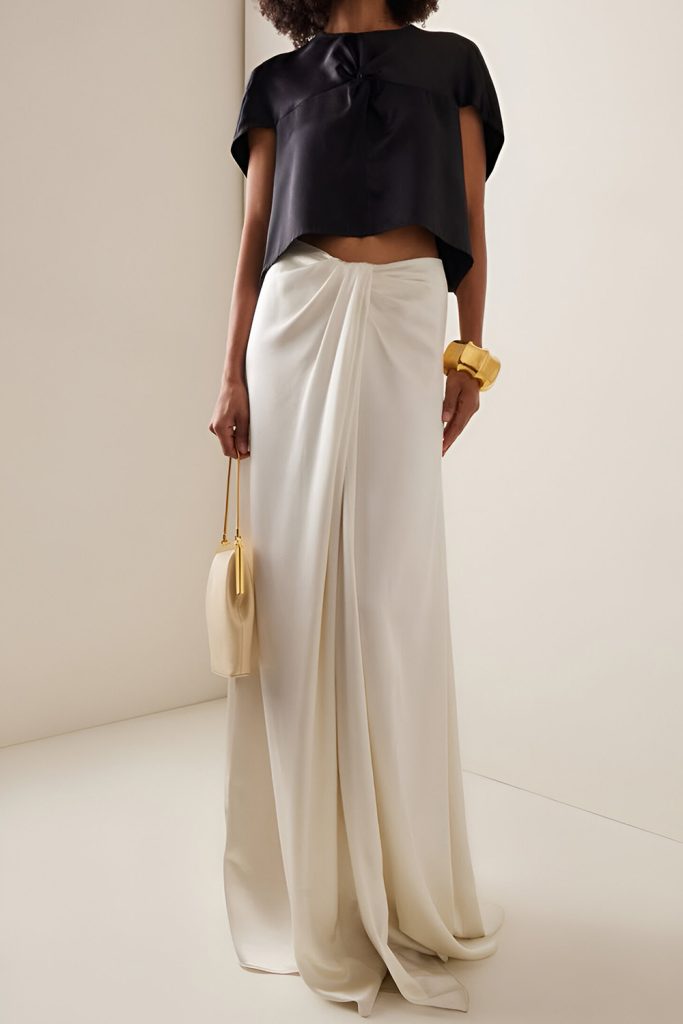 Maxi Skirts – Drape like Elegance & Versatile Fashioning