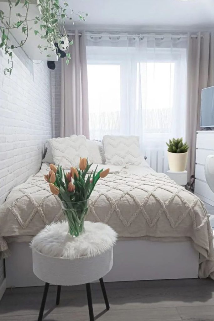 Small Space Bedroom Designs Maximizing Style