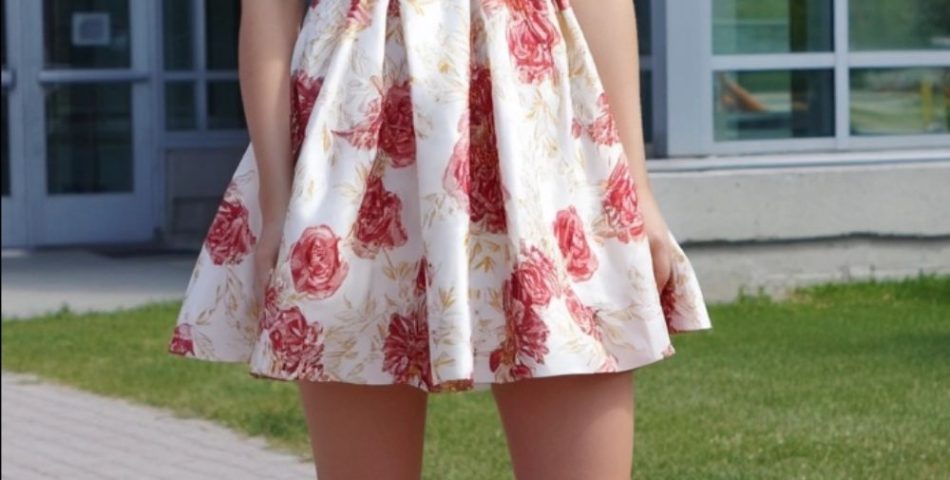 27+ Chic Graduation Dresses College Girls Will Love (1)