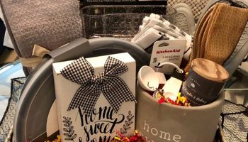For the Mom Who Loves to Cook A Culinary Delight Basket