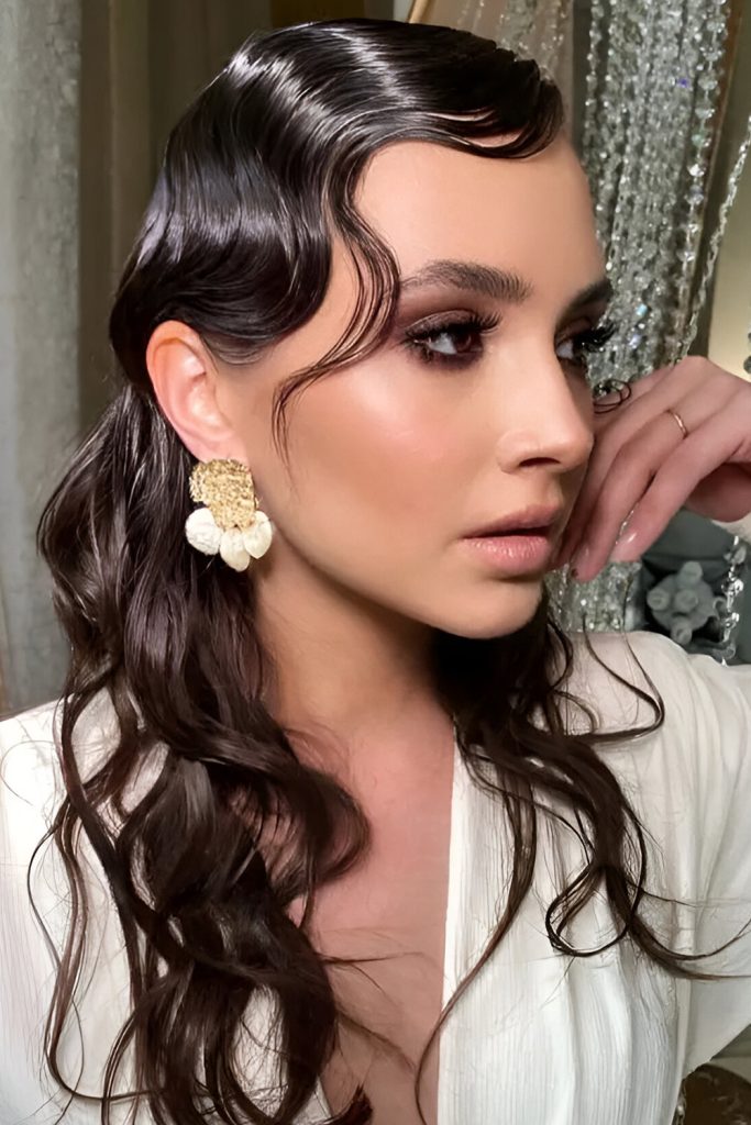 Glossed Up Finger Waves for the Retro Revivalist