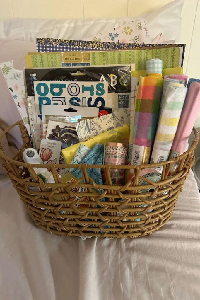 Ignite Her Creativity with a Crafter's Dream