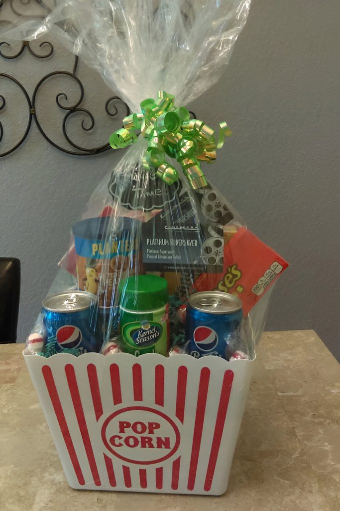 Momflix & Chill Basket