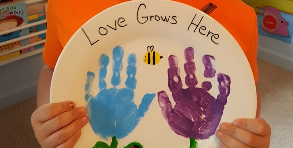 Paper Plate Flowers Full of Love