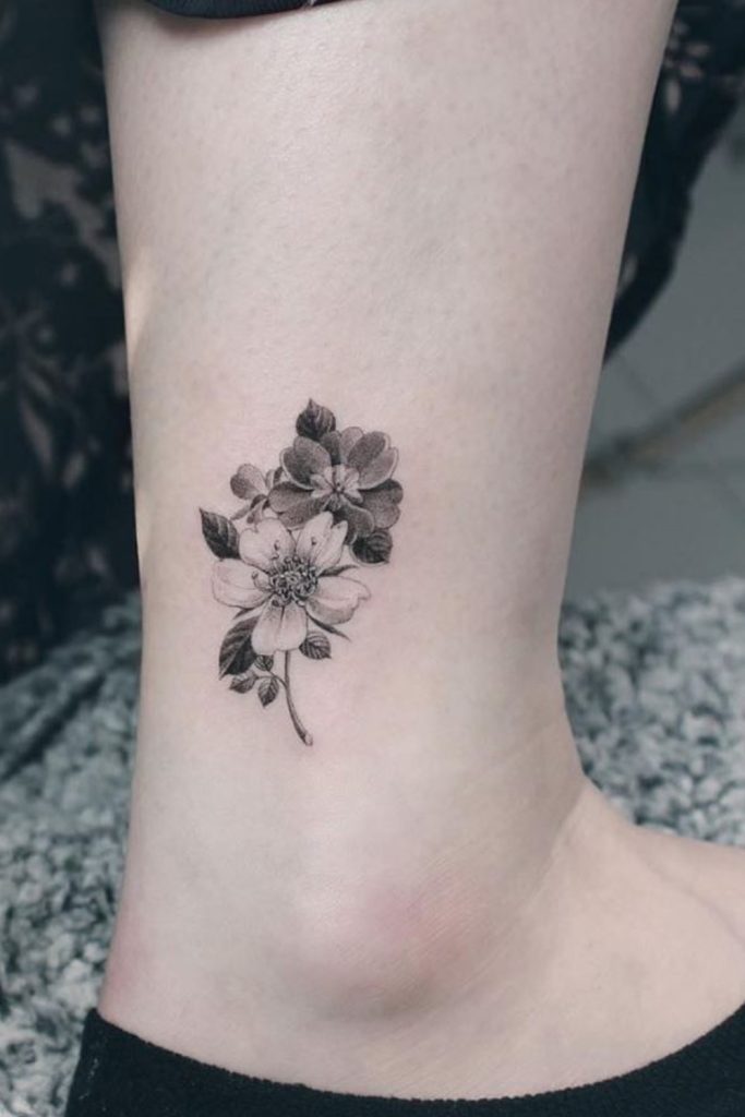 The Elegance of Monochrome Florals