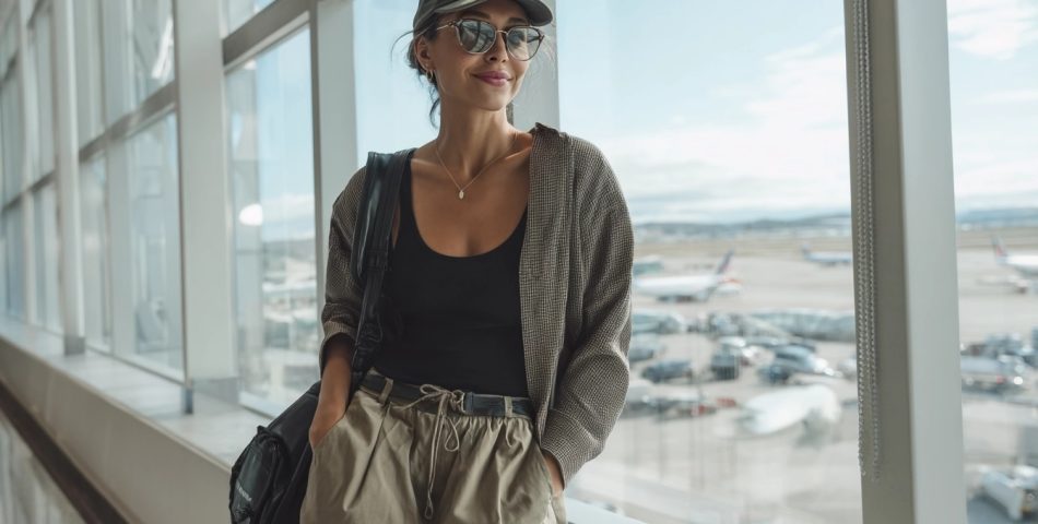 16 Travel Outfits That Are Stylish and Airport Friendly