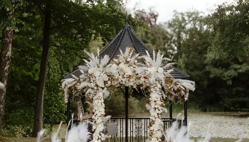 Art Deco Weddings with a Twinkle of 1920s glamour