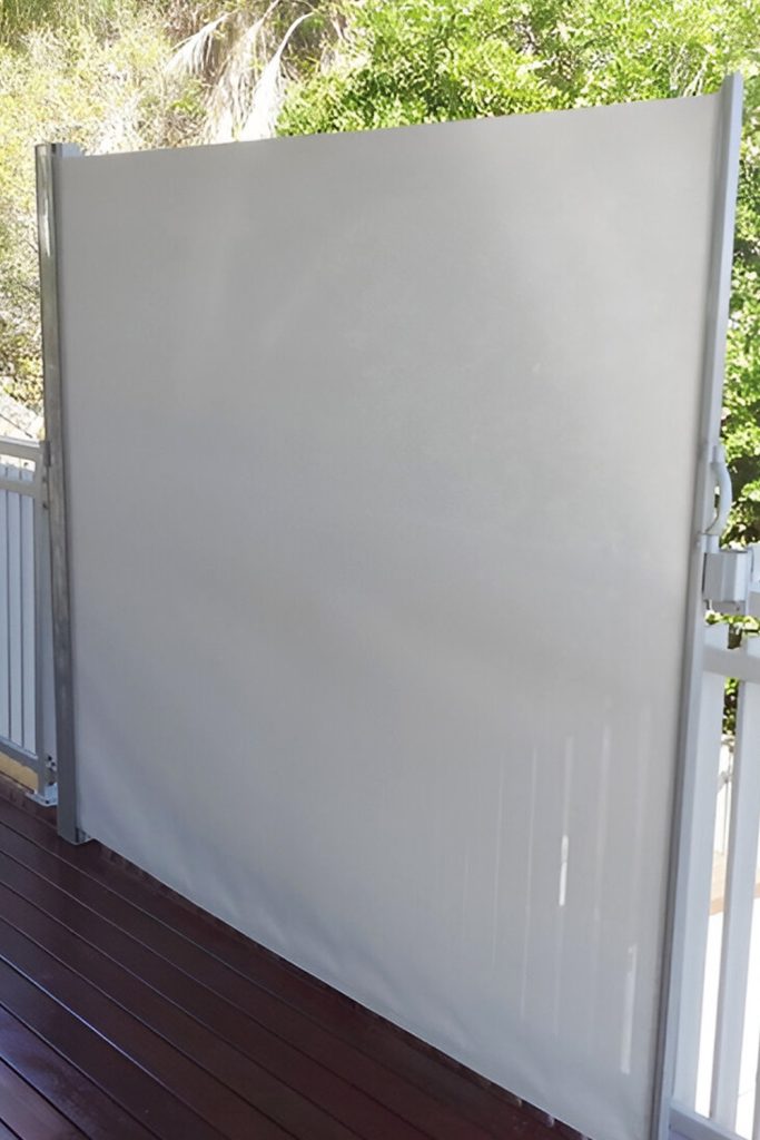 Get Privacy and Serenity with a Chic Screen