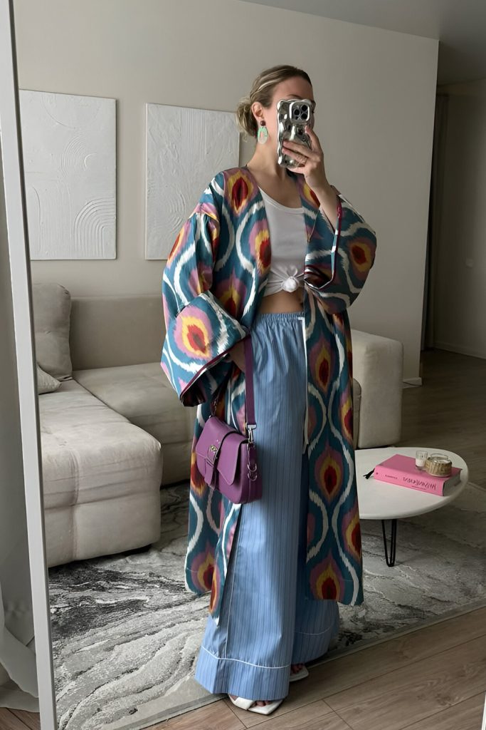 Kimono and Jeans Sophistication to Your Travel Style