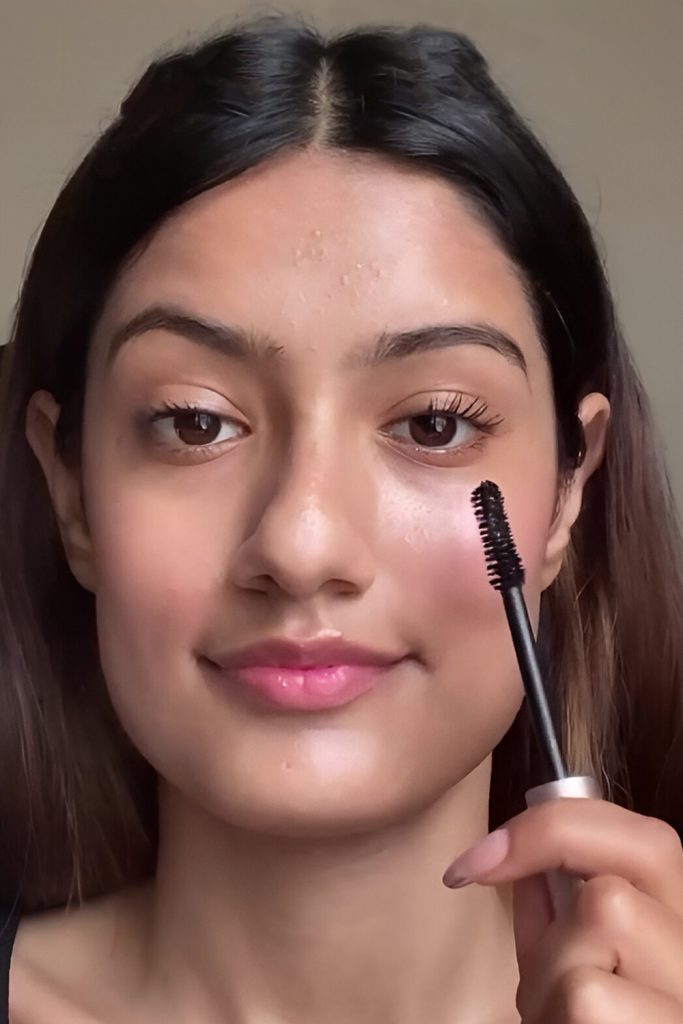 Lash Out Lightly with the Clean Girl Mascara Hack