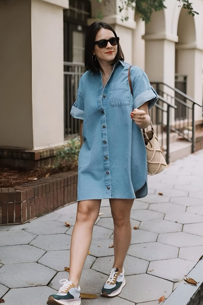 T Shirt Dresses and Sneakers The Traveler's Best Friend