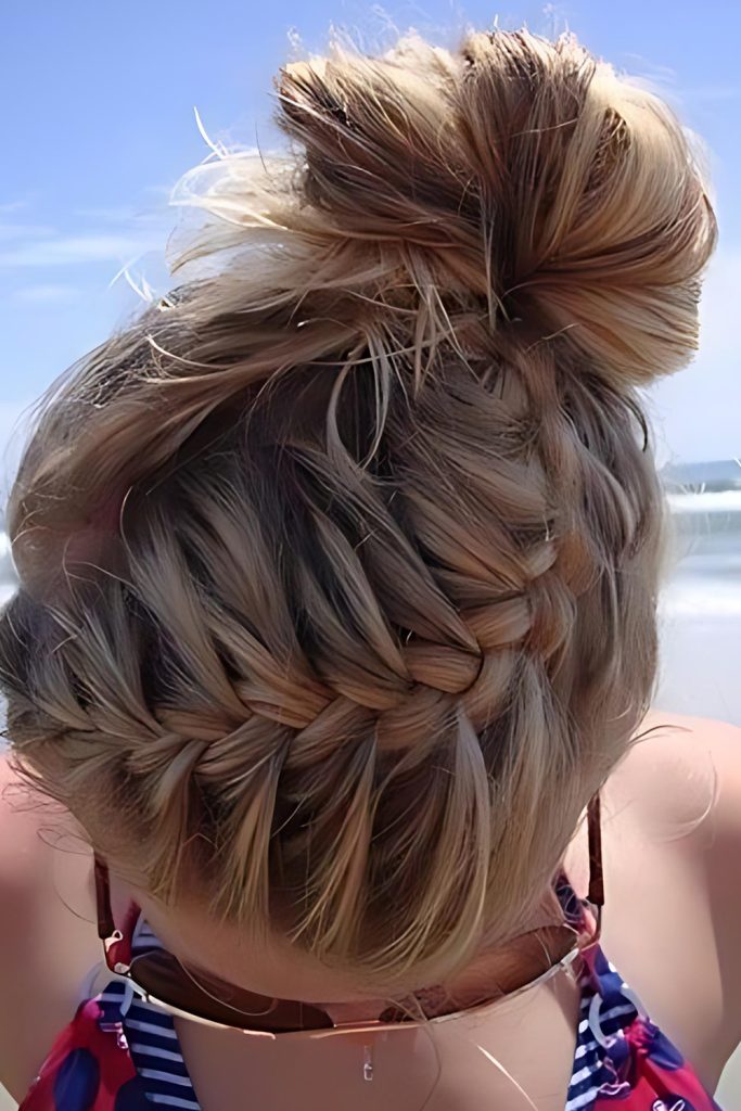 Hold Texture With a Touch of Drama
