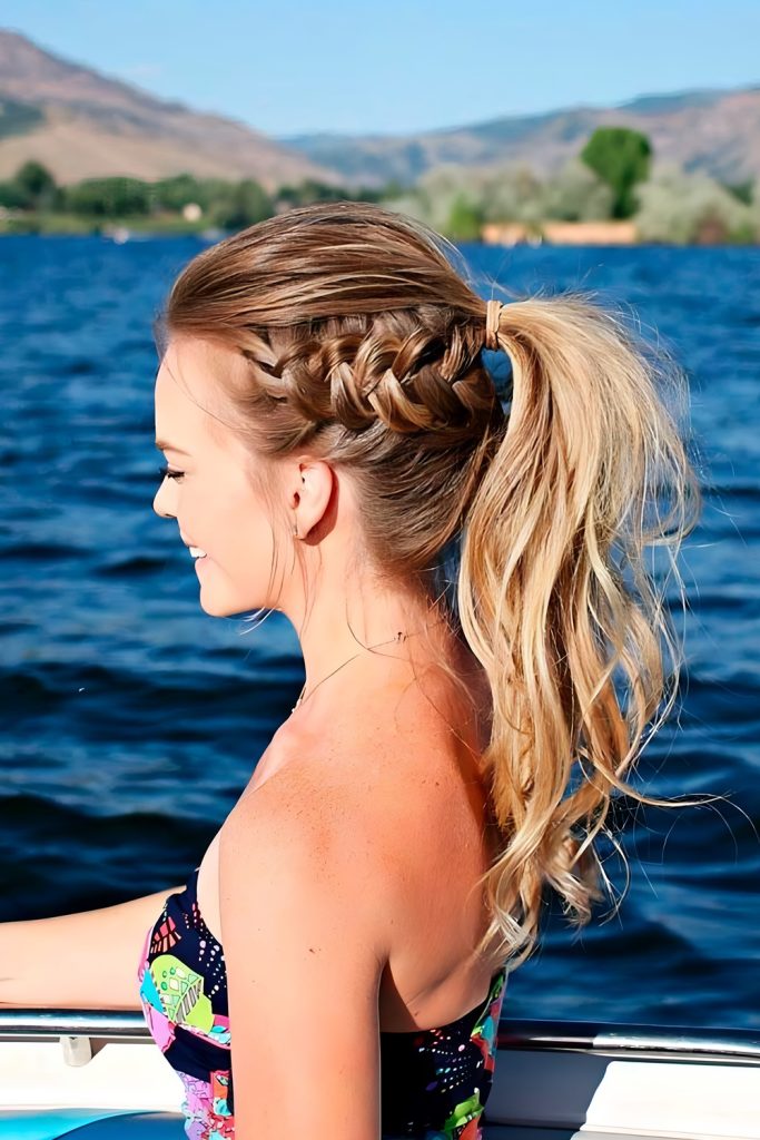 Knotted Ponytail A Trendy Twist on the Standard
