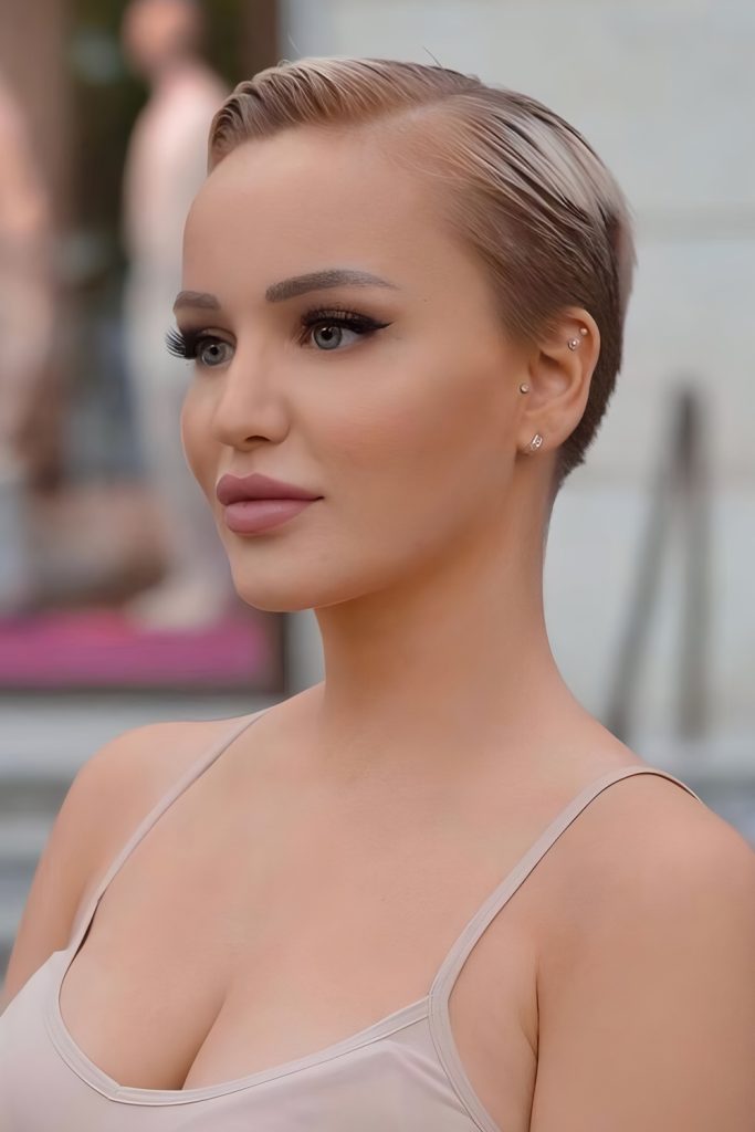 Polished Pixie for Professional Chic