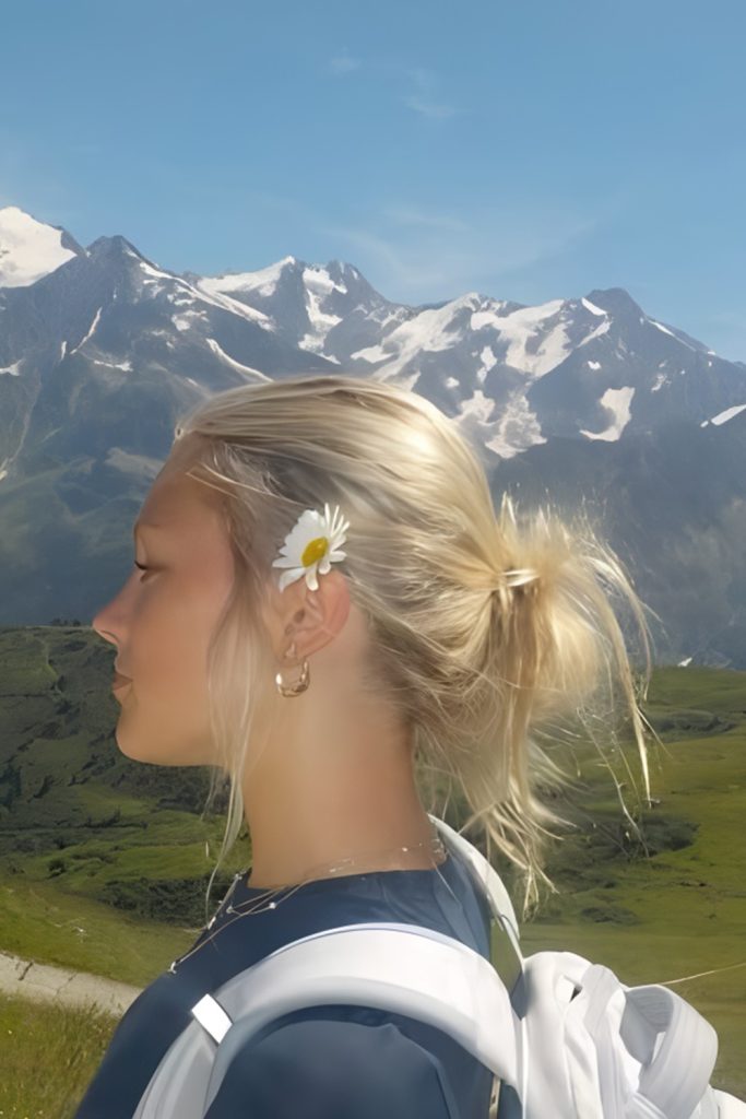 The Messy Loop Bun Fast, Chic, and Free spirited