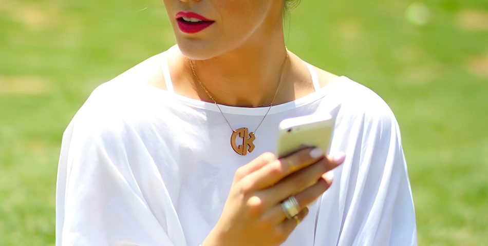 Turn Your Bandana Into a Chic Everyday Headband
