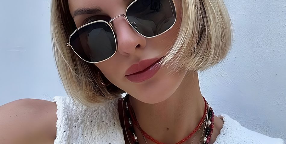 Chin Length Blonde Bobs That Scream Summer