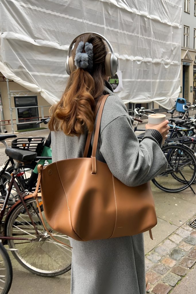 Daily Bags That Blend Fashion and Practicality