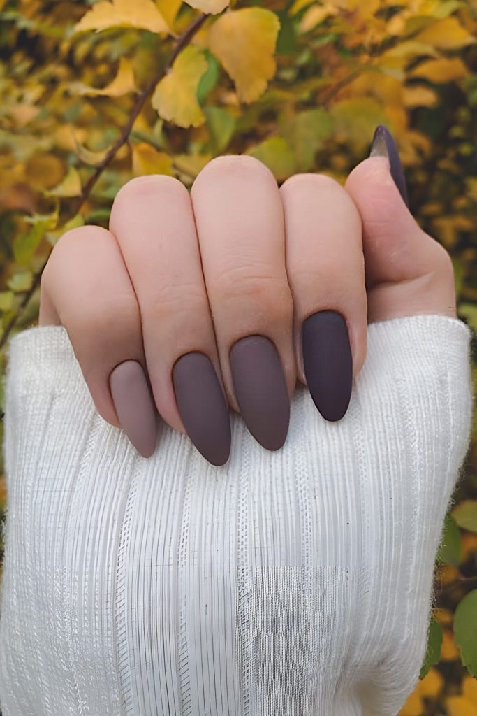 Monochrome Matte Nails for Edgy Simplicity