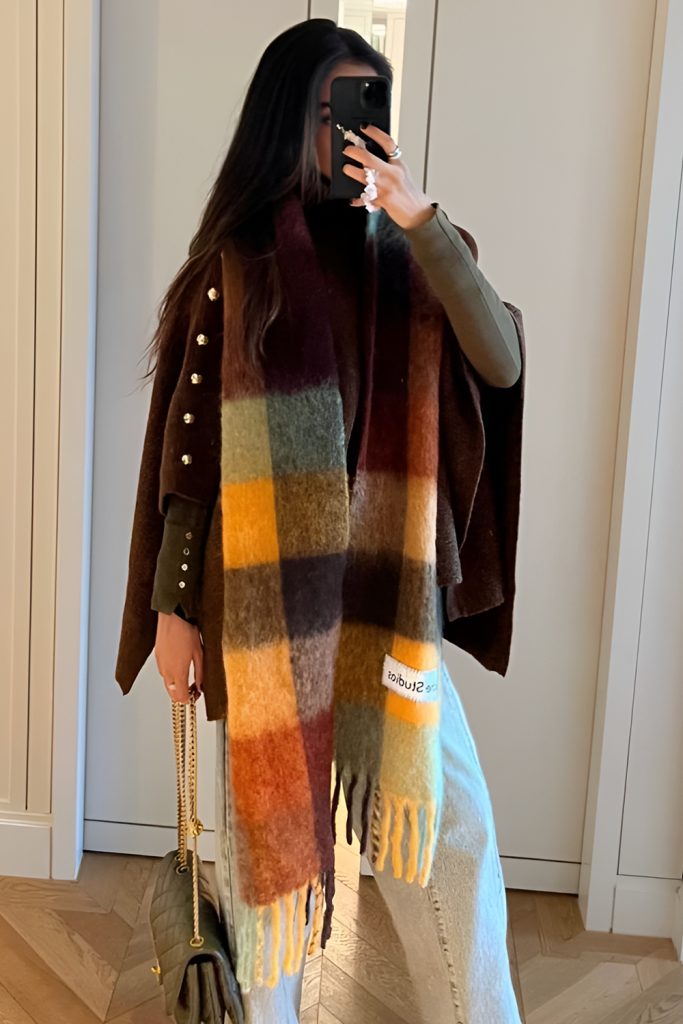 Oversized Scarf Look That's as Practical as It Is Cute