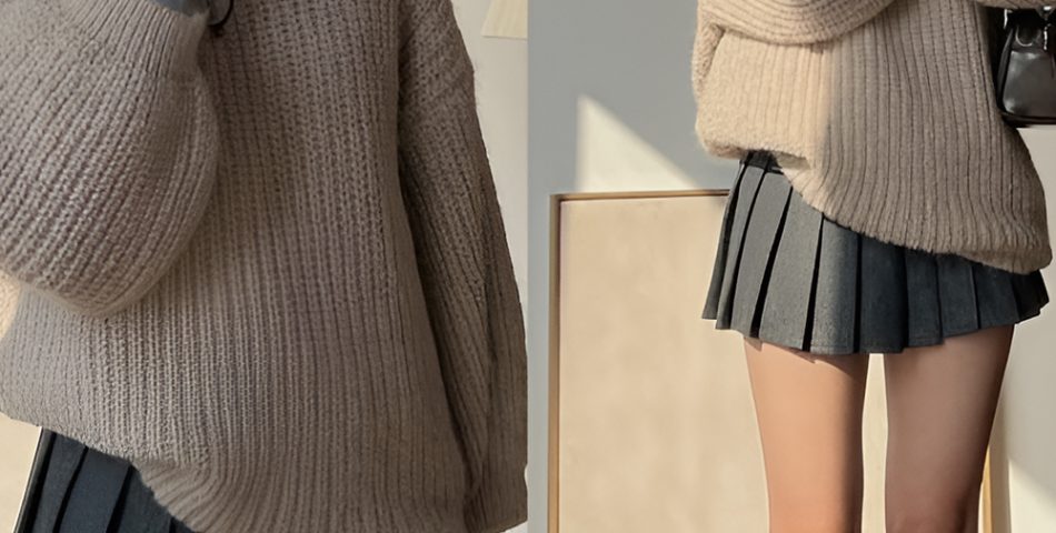 Pleated Mini Skirt with Chunky Sweater