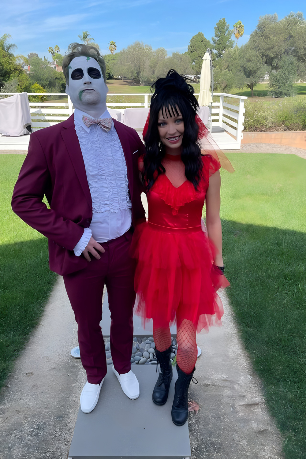 20-halloween-costume-ideas-for-women-that-are-scary-good-insiderlyfe