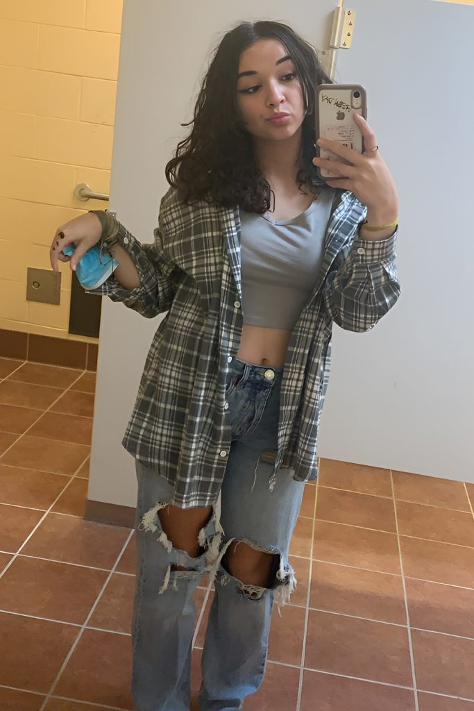 Soft Grunge Revival Ripped Jeans with Layered Flannel