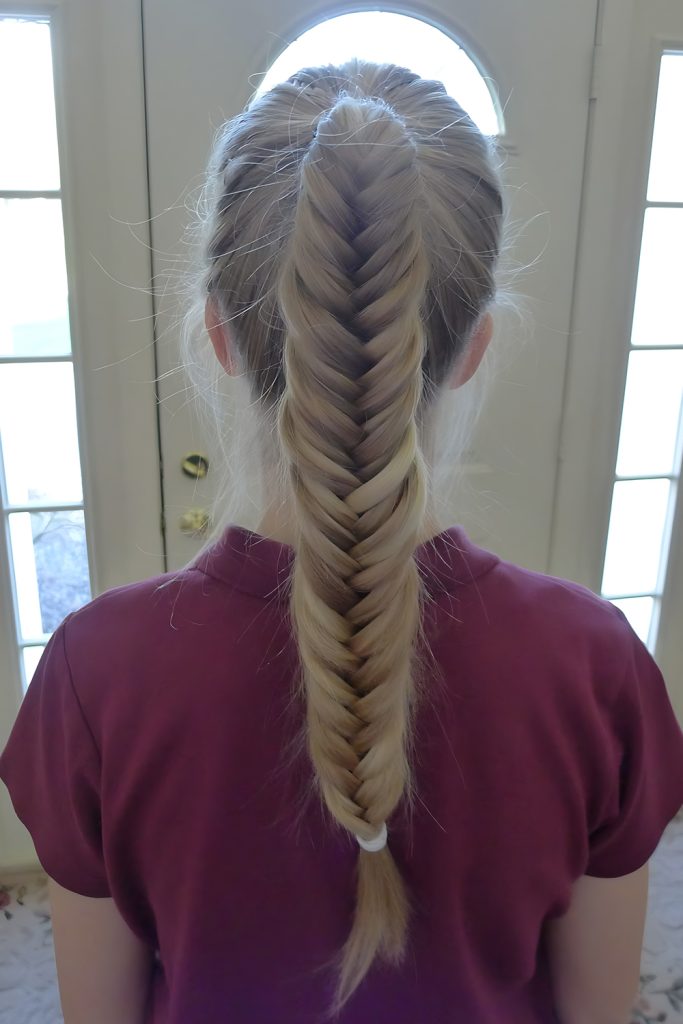 A Fishtail Accent High Ponytail for a Contemporary Look