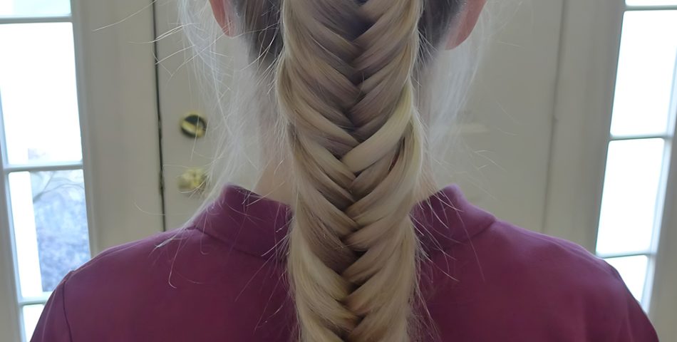 A Fishtail Accent High Ponytail for a Contemporary Look