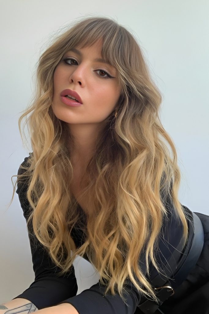 Beachy Texture That Frames the Face Stunningly