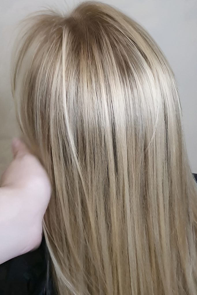 Buttery Blonde Mix with Muted Lowlights