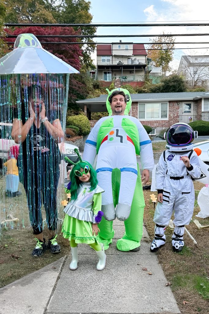 Cosmic Crew Landing on an Alien New World