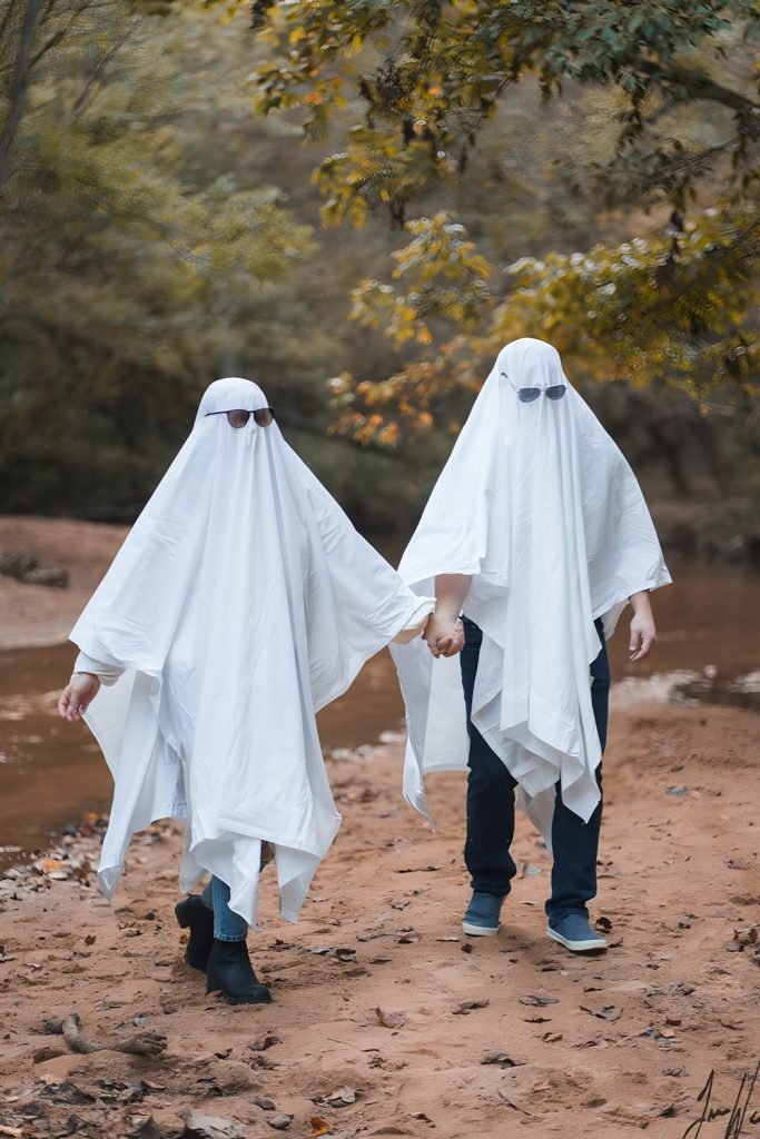 Ghostly Sheets That Double as Comedic Charm