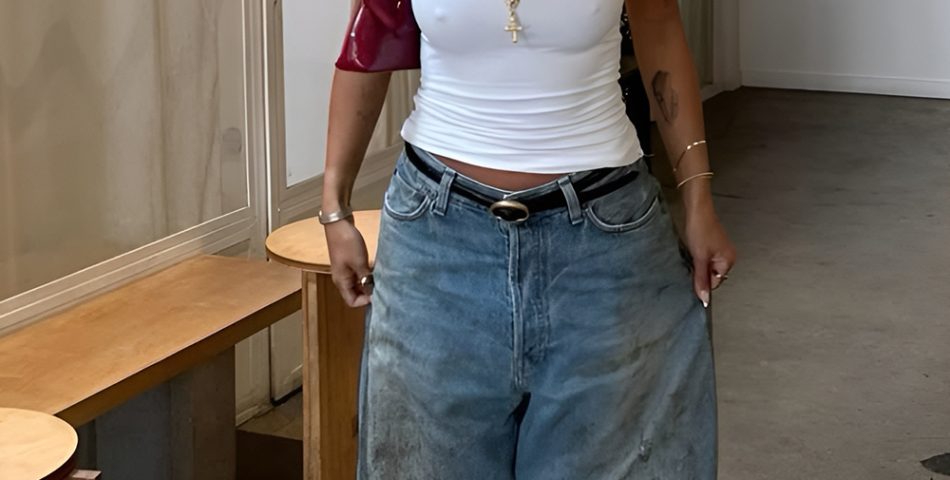Loose Summer Styles with Baggy Jeans and Tank Tops