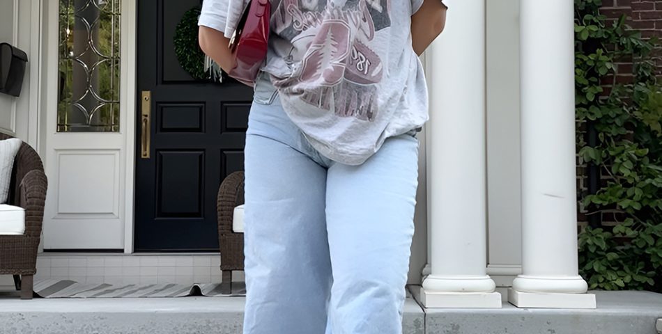Pairing Baggy Jeans with Graphic Tees for Bold Style