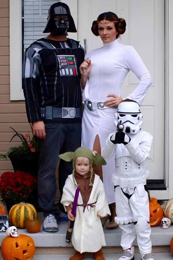 Retro Space Opera Heroes Guarding the Baby Alien Sidekick