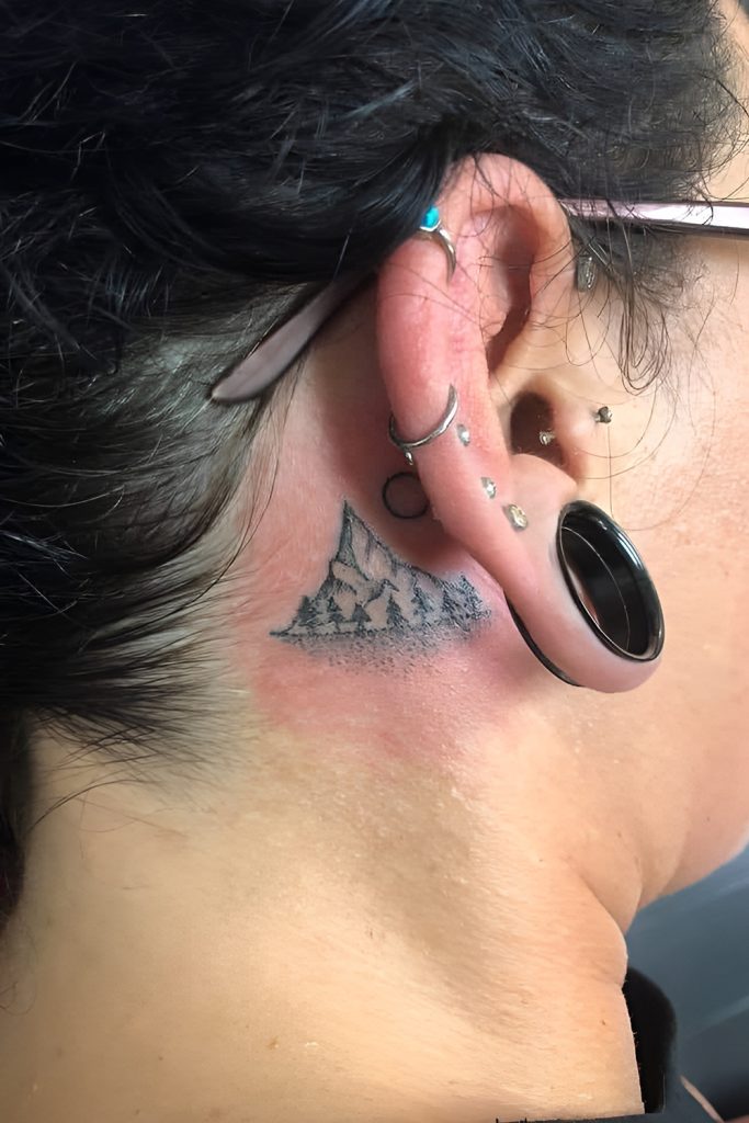 Sculptural Ear Cuffs with a Minimalist Mountain Symbol