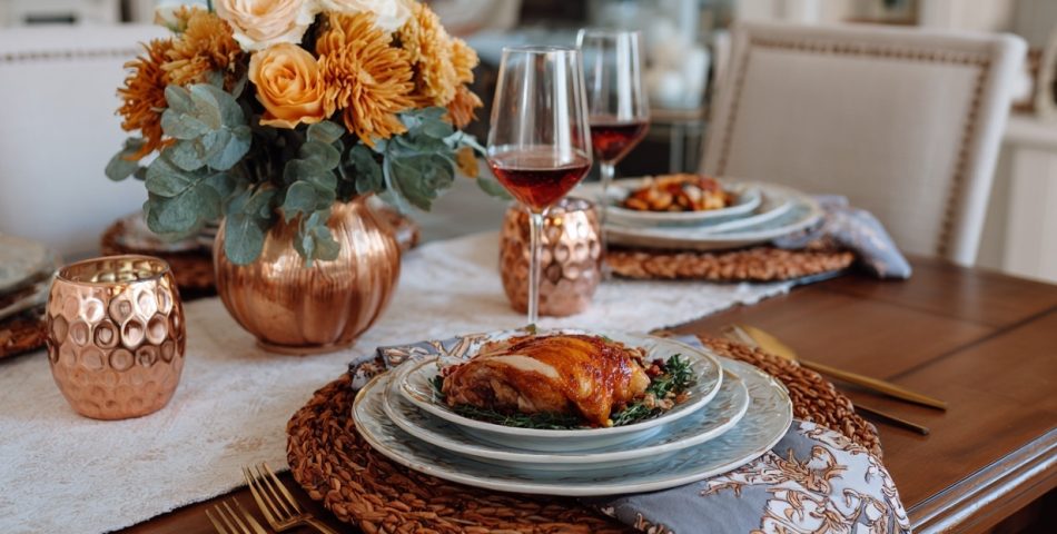 25 Easy Thanksgiving Hosting Ideas for a Stress Free Holiday