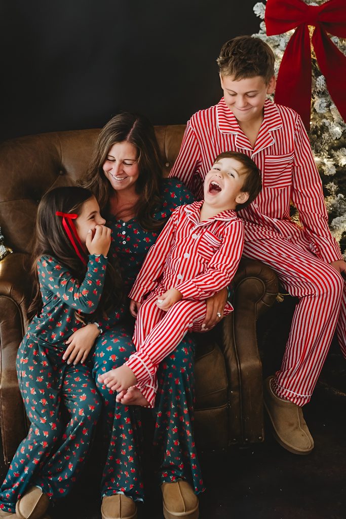 Coordinating Plaid Pajamas for Snuggly Christmas Morning Photos