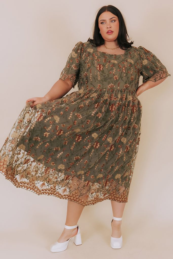 Dramatic Sleeves Lace Up Midi Dress