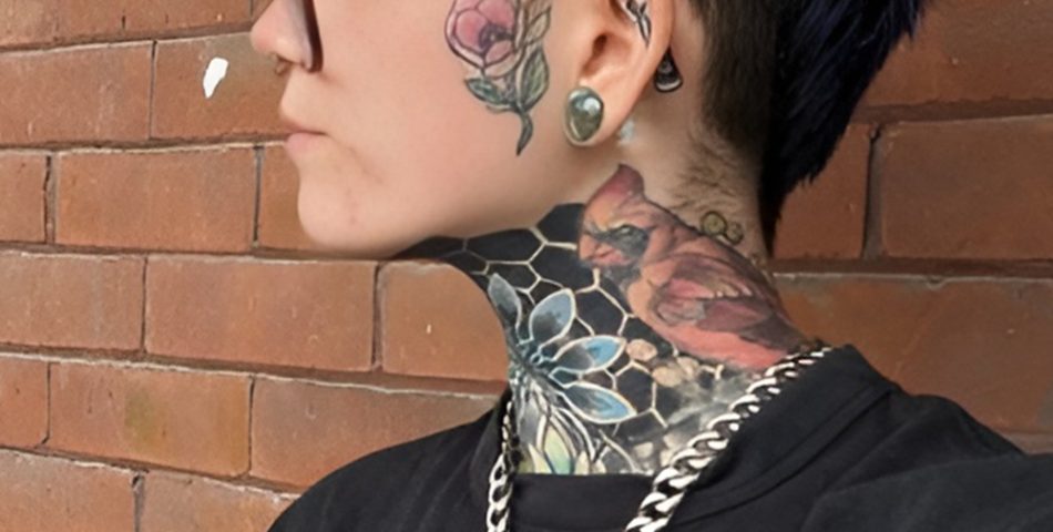 Edgy Faux Hawk with Shaved Sides Look