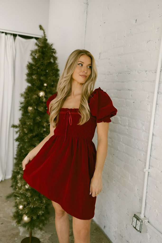 Mini Dress with Puffy Sleeves for Playful Elegance