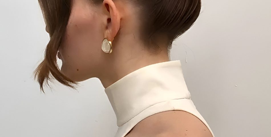 Sleek High Top Knot for Modern Chic