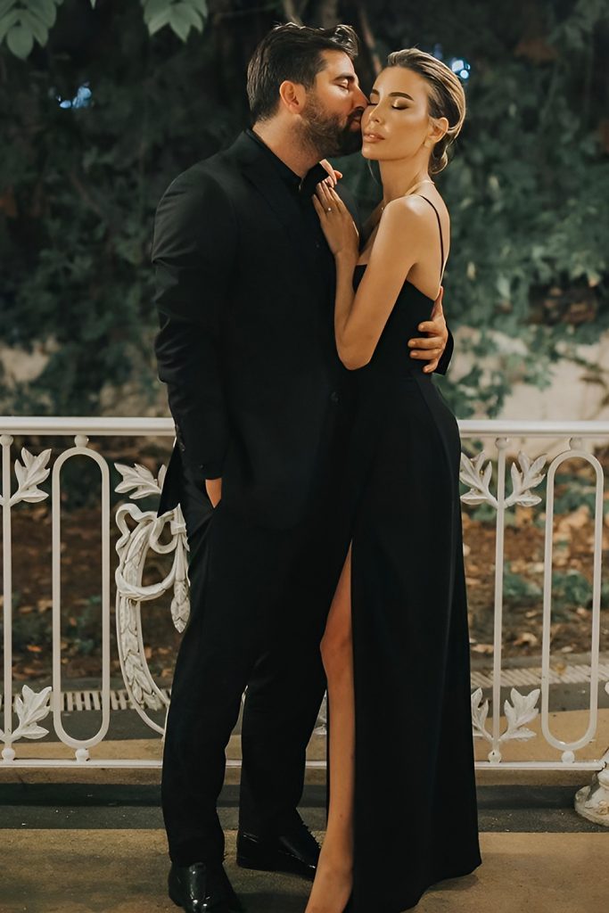 Velvet Dresses and Blazers for a Festive Evening Feel